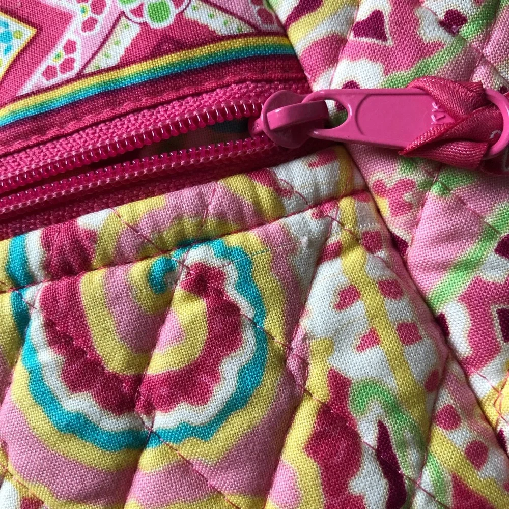 24.Vera Bradley Crossbody Bag